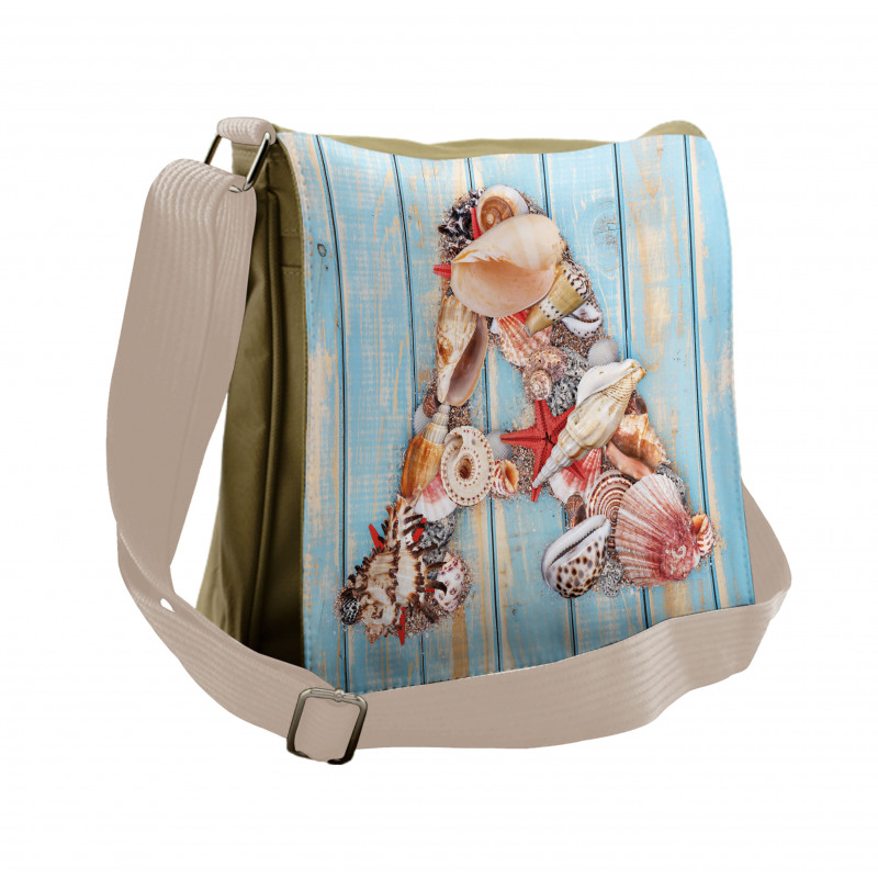 Seashell Wood Backdrop Messenger Bag