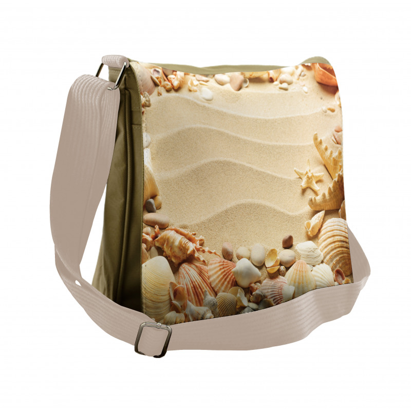 Blurry Ocean Seashells Sandy Messenger Bag