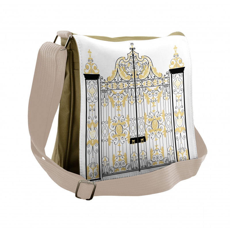 Kensington Royal Palace Door Messenger Bag