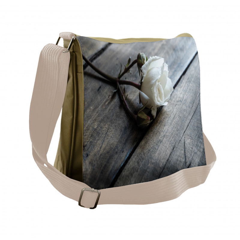 Romantic Flower Rustic Table Messenger Bag