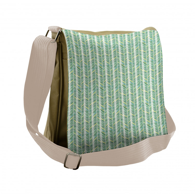 Swift Stripes Curvy Messenger Bag