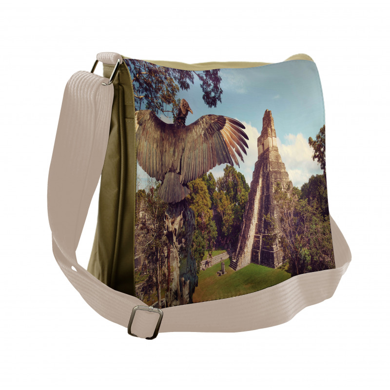 Neophron in Tikal Messenger Bag