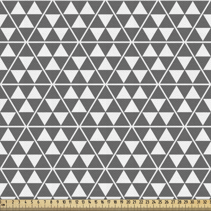 Geometrik Parça Kumaş Akromatik Tekrarlı Üçgenli Mozaik Desen