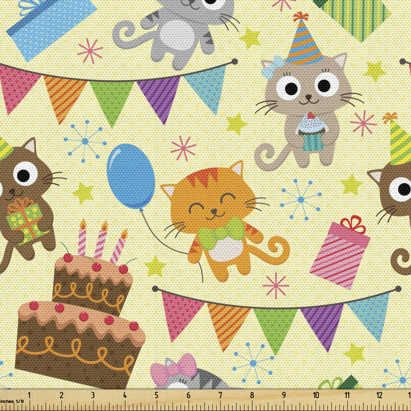 Parti Parça Kumaş Sevimli Kediler ile Doğum Günü Kutlaması