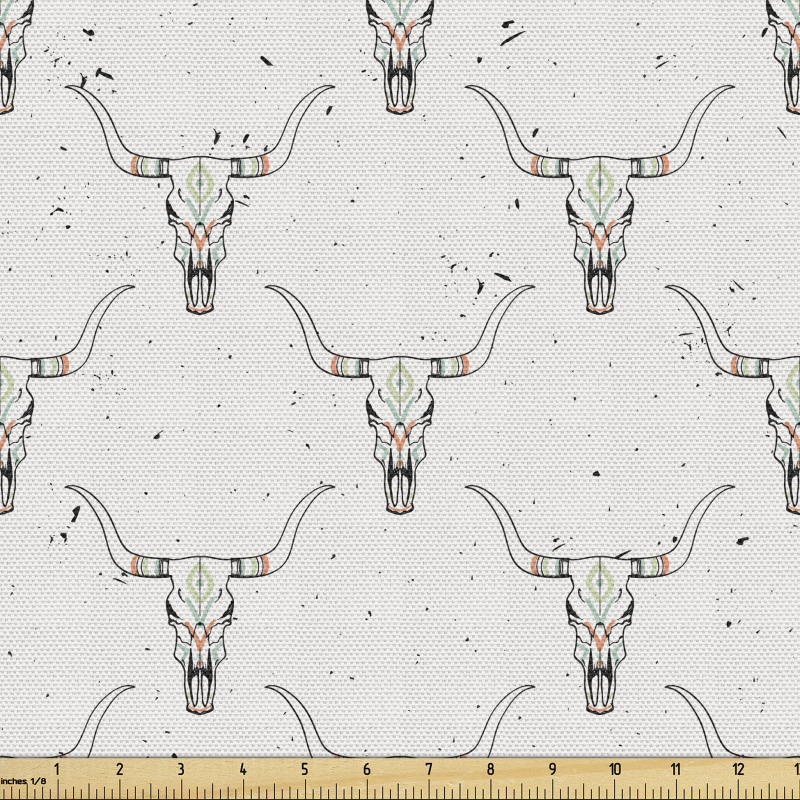 İskelet Parça Kumaş Sade Fon Üzerinde Boğa Kafatası Desenli