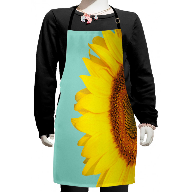 Close up Half Petal Kids Apron