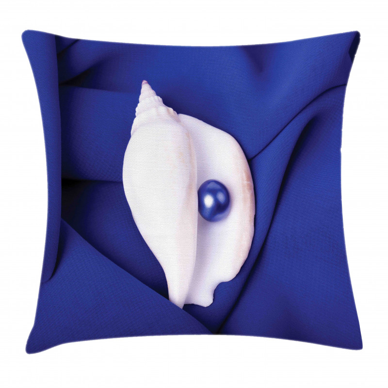 Shell with Pearl Ocean Pillow Cover