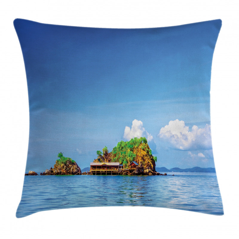 Idyllic Tropic Islands Pillow Cover