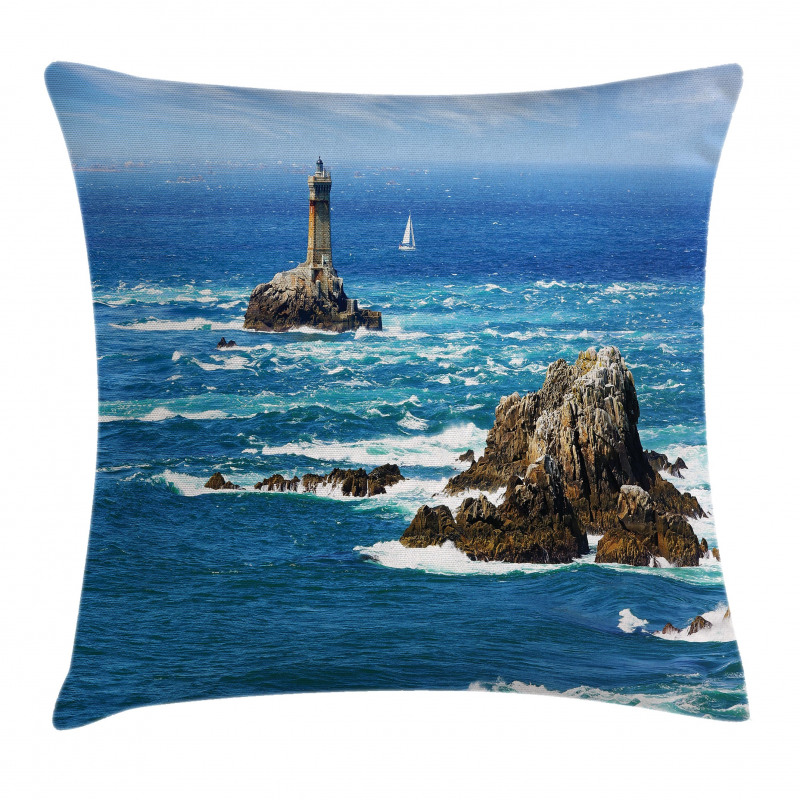 Daytime Wavy Rocky Sea Pillow Cover
