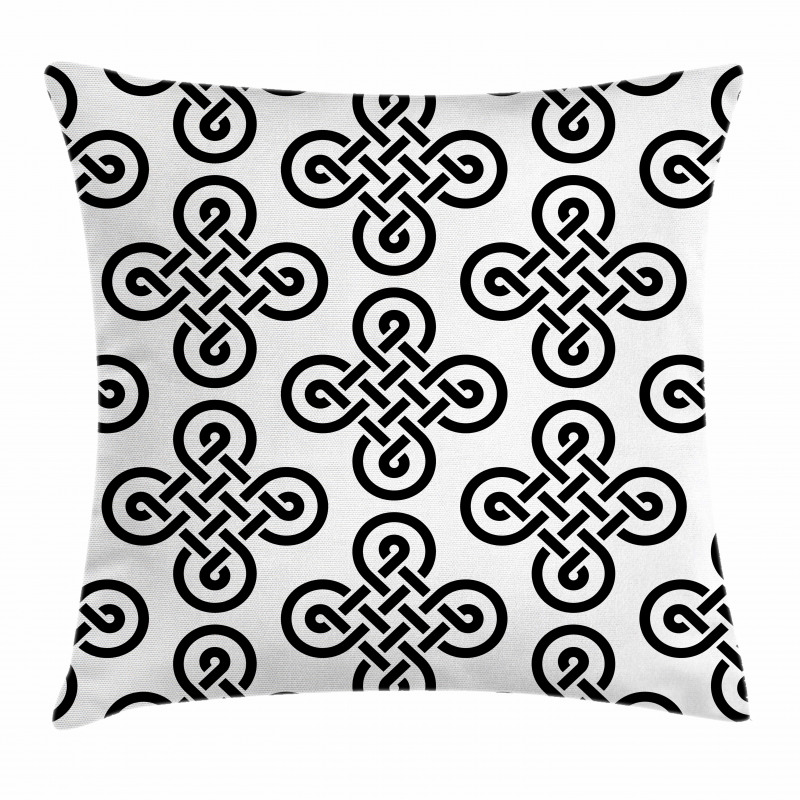 Old-Fashion Knot Motifs Pillow Cover