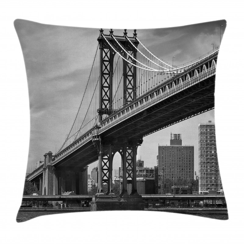 Bridge in New York City Pillow Cover