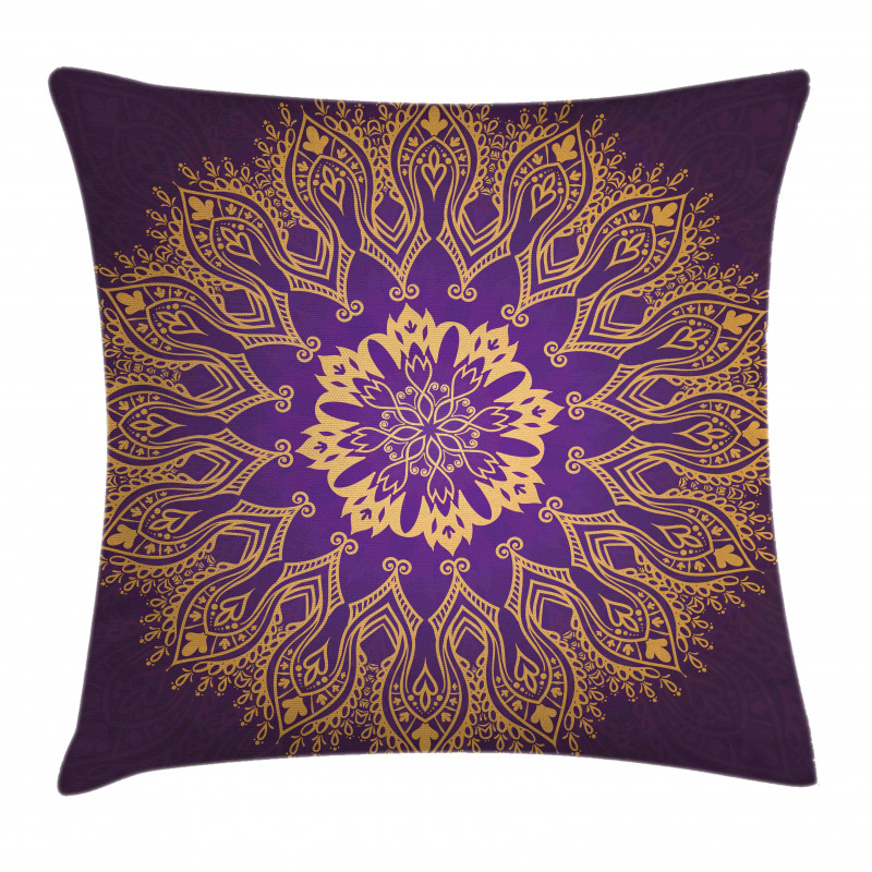 Round Folkloric Pattern Pillow Cover