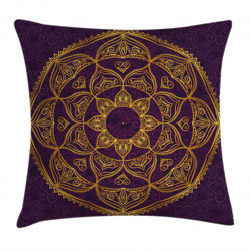 Lace Like Circular Pillow Cover