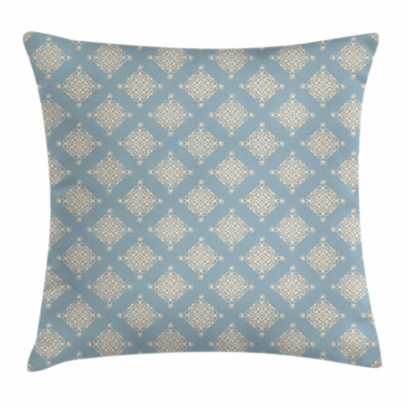 Symmetric Sailot Knot Pillow Cover