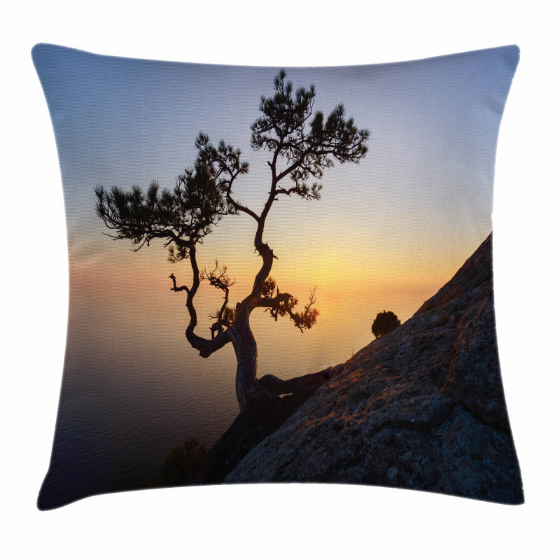 Picturesque Black Sea Pillow Cover