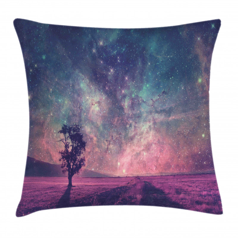 Lonely Tree View Pillow Cover