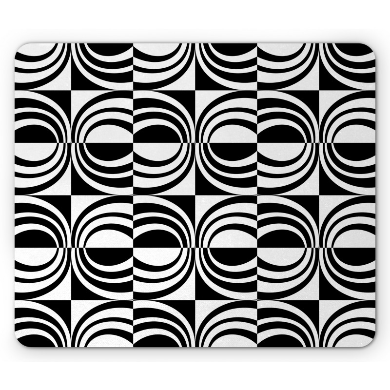 Checkered Curvy Mouse Pad