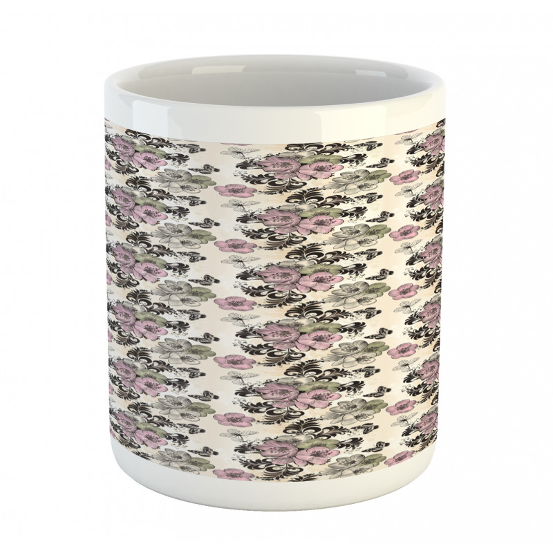 Nostalgic Floral Pattern Mug