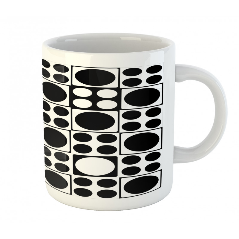 Big and Smaller Circles Mug