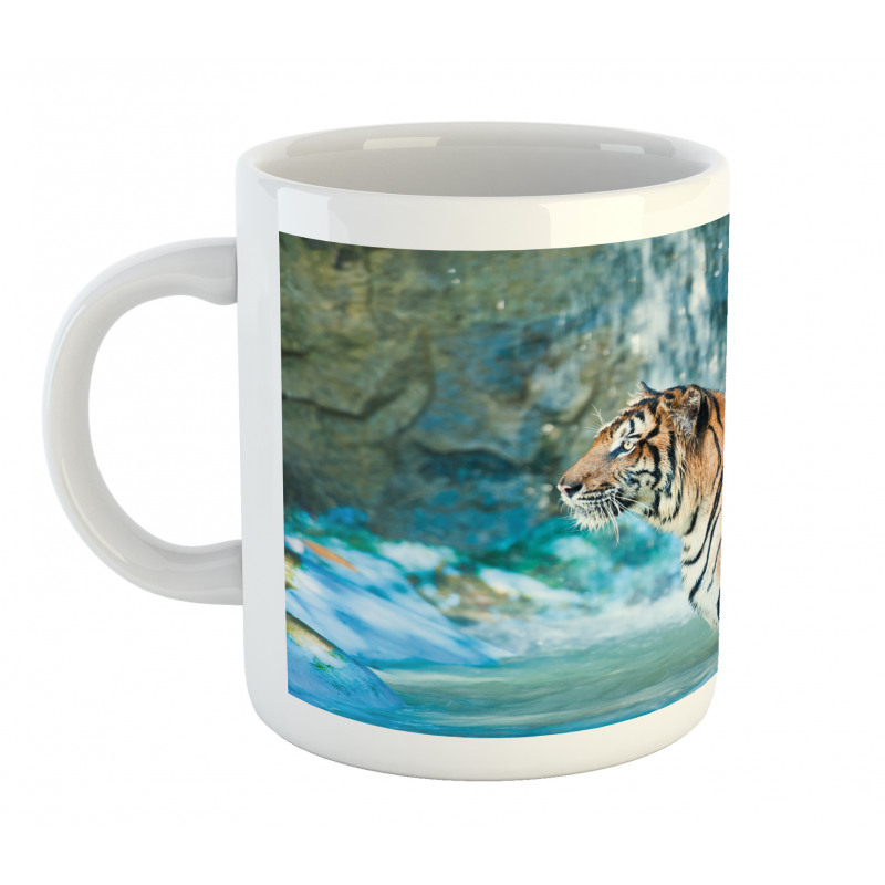 Feline Animal in Pond Mug