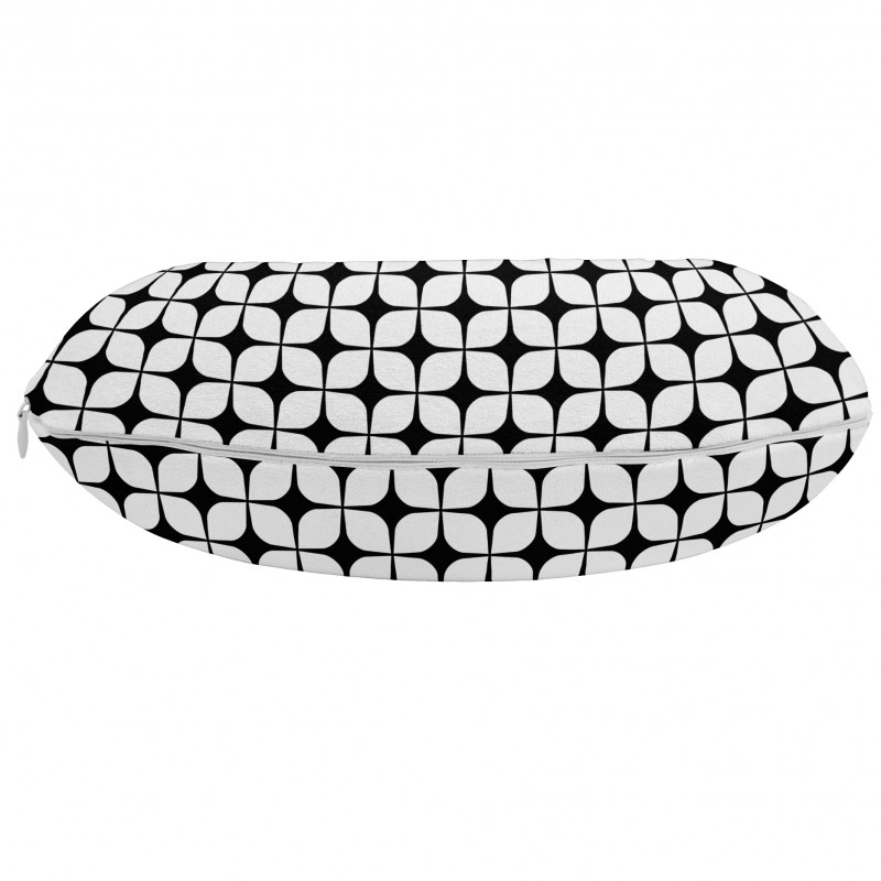 Geometrik Boyun Yastığı Siyah Beyaz Monokrom Kareler Desenli