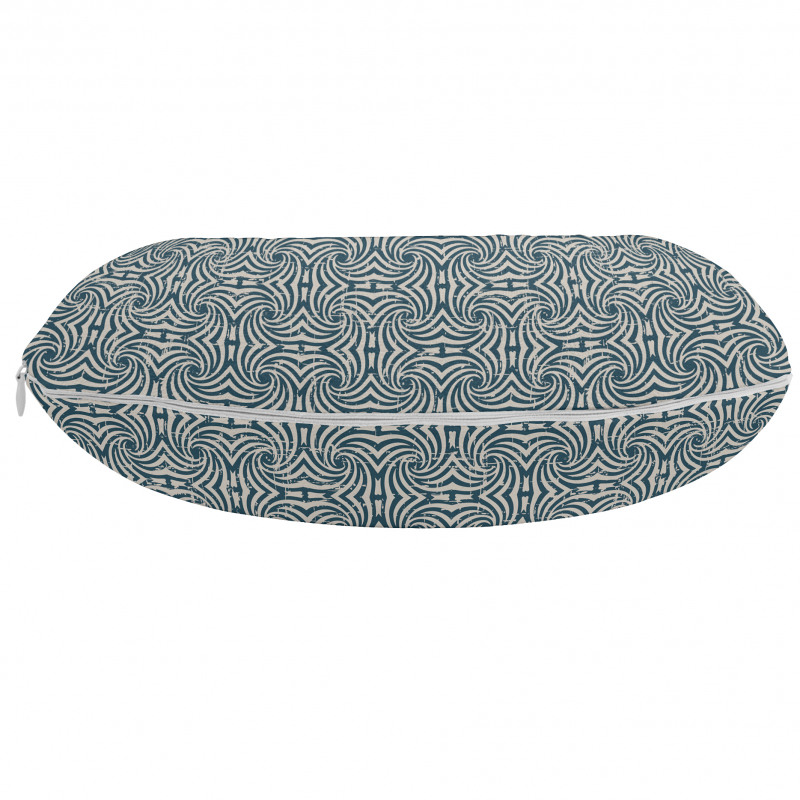 Eskitilmiş Boyun Yastığı Antik Mavi Fon Üzerindeki Spiral Desenli
