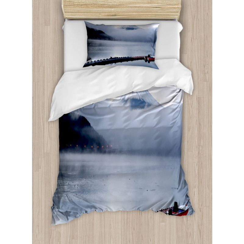 Mountain Peaks Kawaguchi Lake Duvet Cover Set