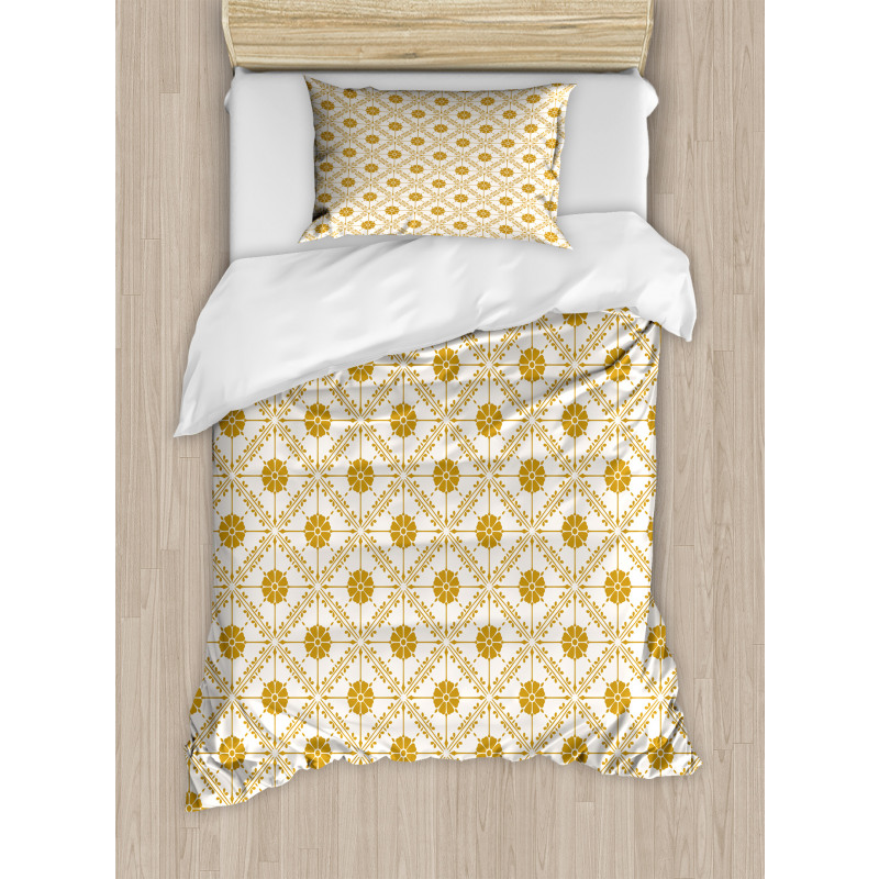 Soft Floral Details in Squares Duvet Cover Set