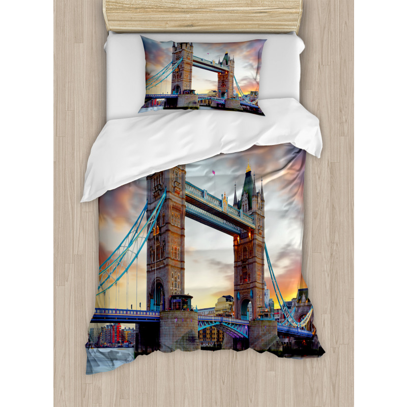 Historical Tower Bridge Duvet Cover Set