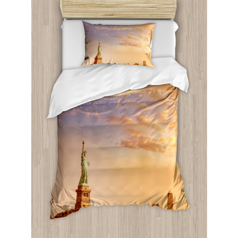 Freedom on NYC Duvet Cover Set