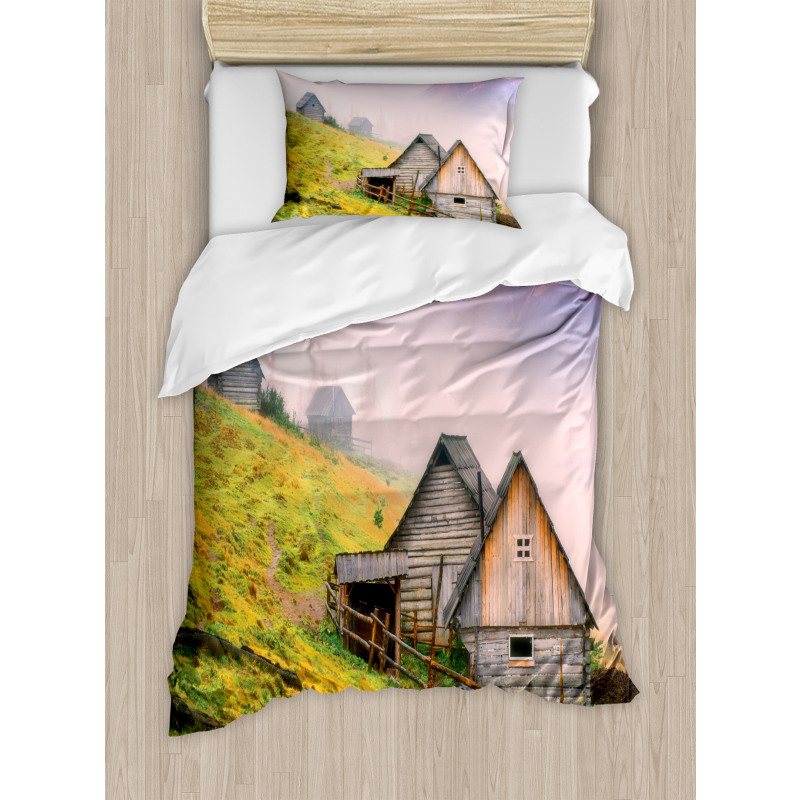 Wooden Houses Mountain Duvet Cover Set