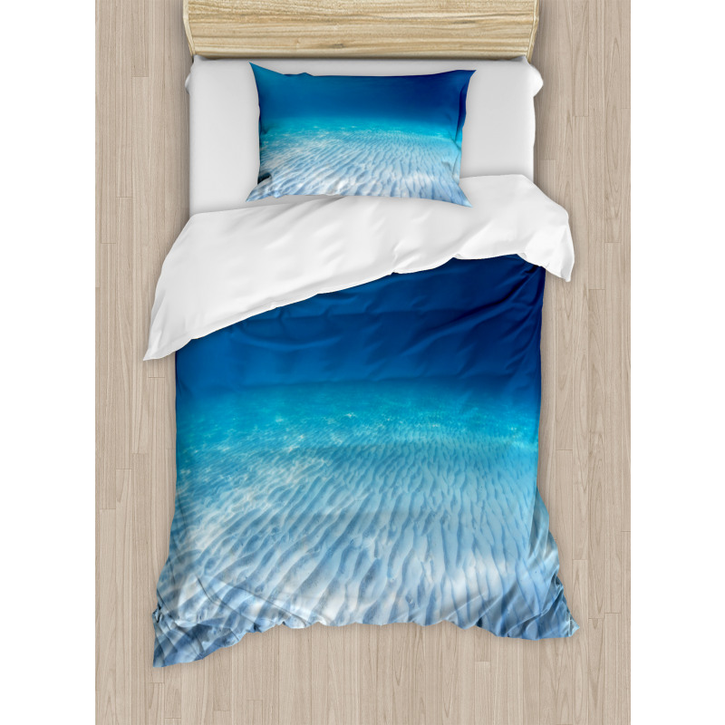 Clear Water and Waves Duvet Cover Set