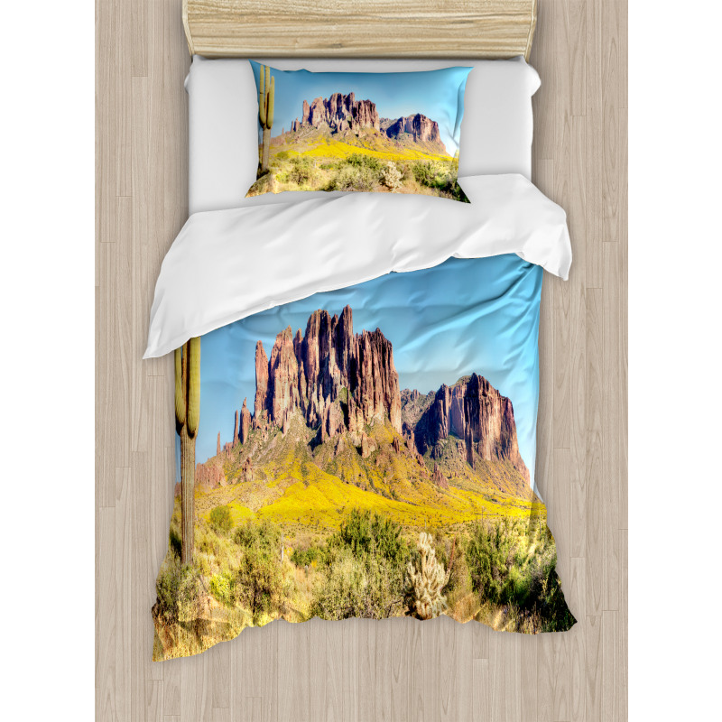 Blooming Mountain Duvet Cover Set