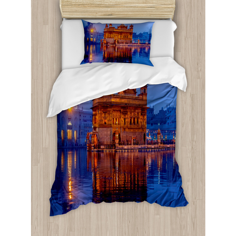 Golden Yellow Building Night Duvet Cover Set