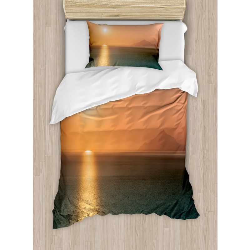 Sunrise over Ocean Duvet Cover Set