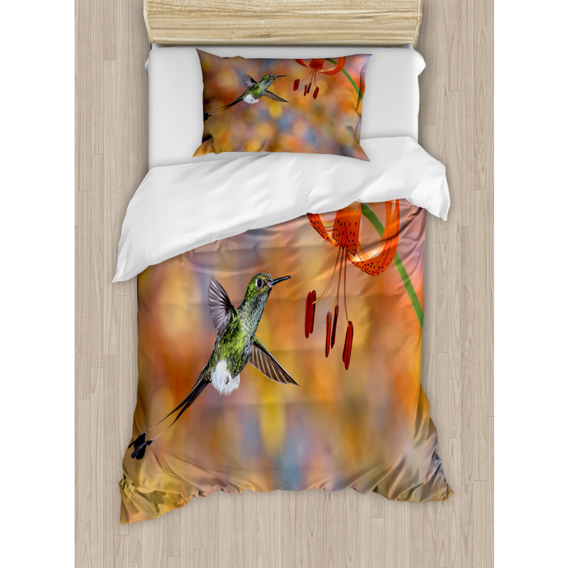 Racket Tail Lily Nectar Duvet Cover Set