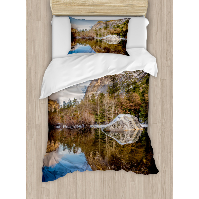 Lake Mountain Sunset Duvet Cover Set