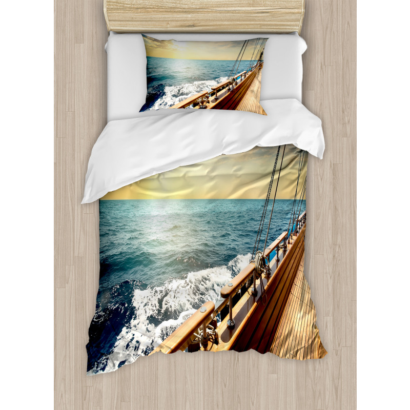 Sailboat Sunset Sea Duvet Cover Set