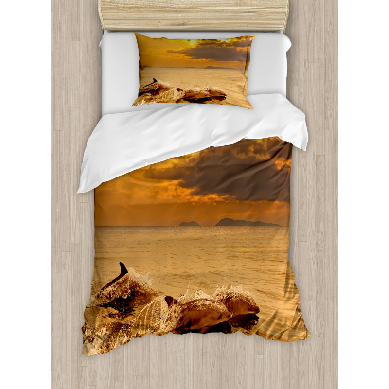 Dolphins Dusk Duvet Cover Set