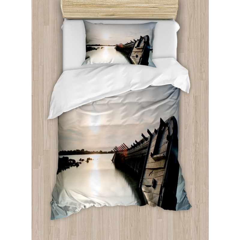 Sinking Boat Sunset Duvet Cover Set