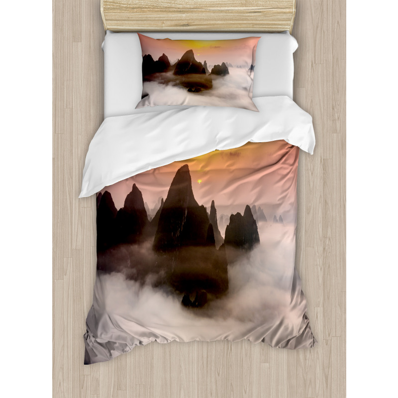 Mist Clouds Mountain Duvet Cover Set