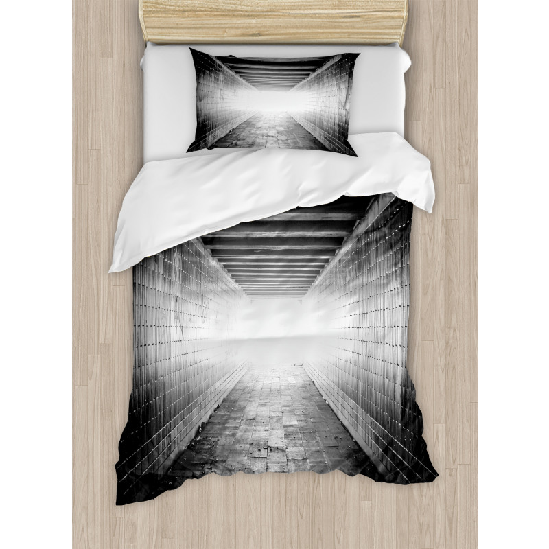 Dark Nİght Tunnel Duvet Cover Set