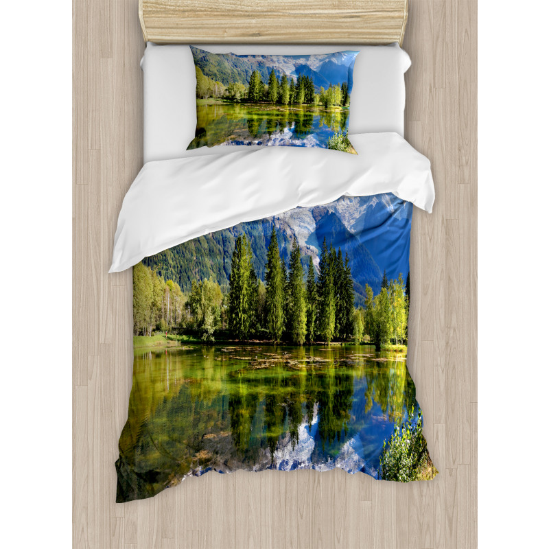 Mountain Lake Evergreen Duvet Cover Set