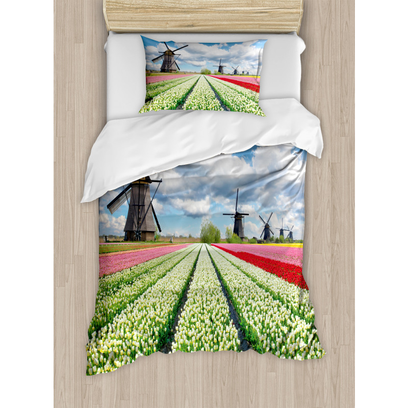 Vivid Farmland Scenic Duvet Cover Set