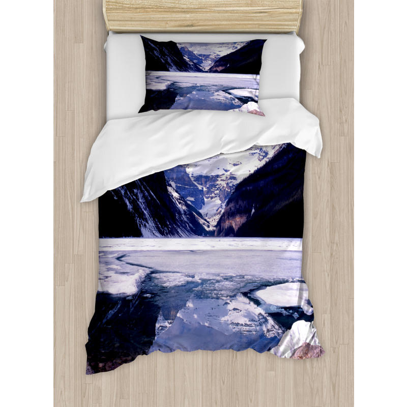 Lake Louise Alberta Duvet Cover Set