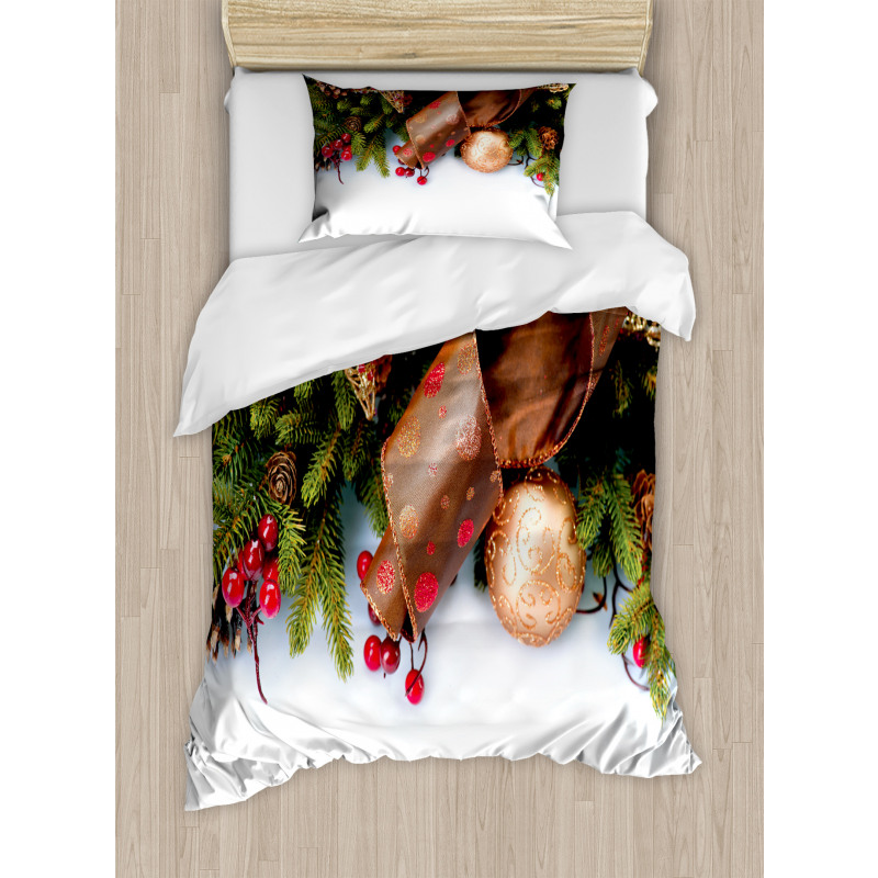 Pine Cones Garland Duvet Cover Set