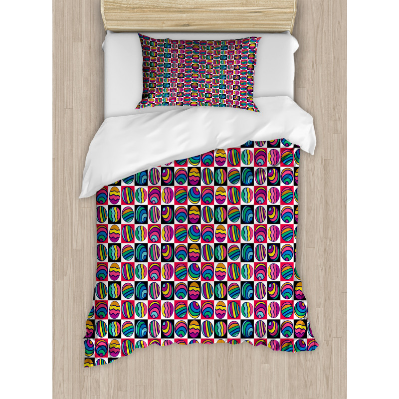 Checkered Doodle Eggs Duvet Cover Set