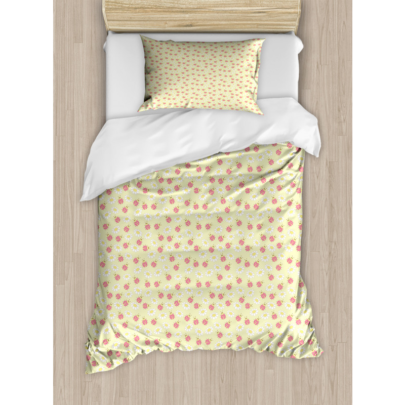 Daisy and Bugs Pattern Duvet Cover Set