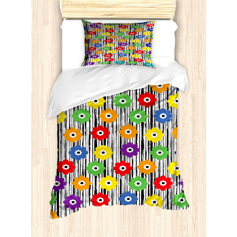 Repeating Vivid Petals Duvet Cover Set