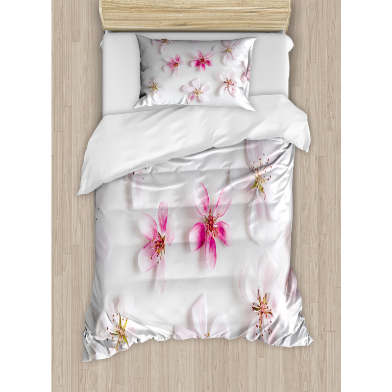 Sakura Petals Love Duvet Cover Set